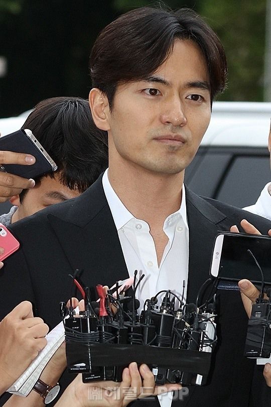 Lee Jin Wook Refutes Claims of Sexual Assault while Accuser Submits Additional Evidence A